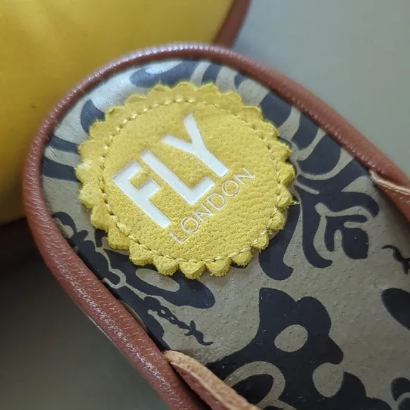 Fly London Sandals Leather size 41 (US 10/10.5)
