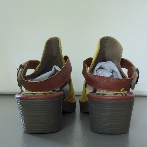 Fly London Sandals Leather size 41 (US 10/10.5)