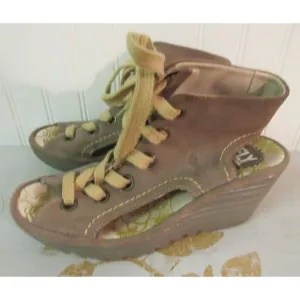 Fly London suede shoes sz 38 or 7-7.5