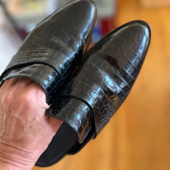 Freda Salvador keen croc embossed mules slip-on Size 7