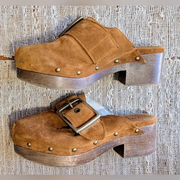 Freda Salvador Leather Jazz Buckle Clog