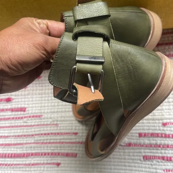 Free People Vale Boot Sandals Womens 36 Khaki Green Leather Made In Spain Casual