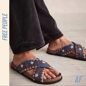 FREE PEOPLE Wildflowers Footbed Embroidered Floral Leather Slide Sandals 36 1/2