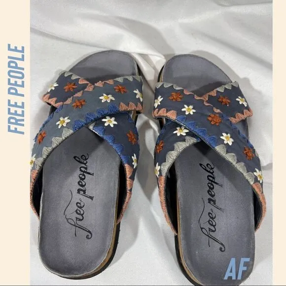 FREE PEOPLE Wildflowers Footbed Embroidered Floral Leather Slide Sandals 36 1/2