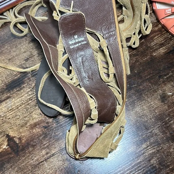 Free People Women's Sun Seeker Tan Gladiator knee-high flat Sandals size EU 38