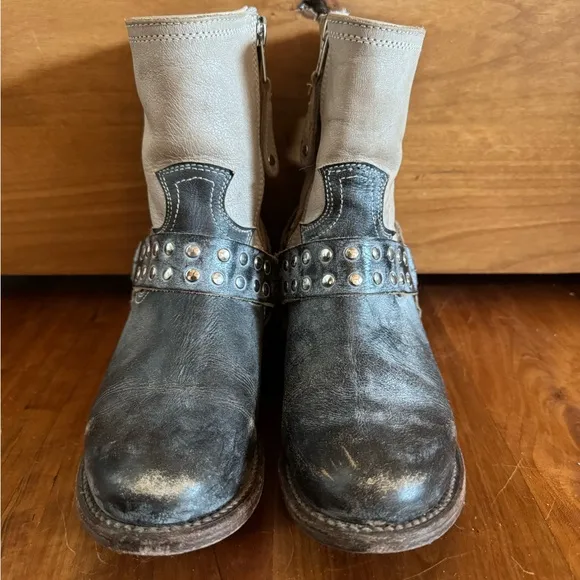 FREEBIRD Ramone: Studded Two-Tone Ankle Boots