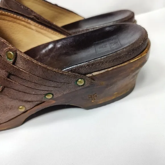 Frye Clara Stud Wooden Clogs  Brown Leather Slip On Women's Shoes Size 10M