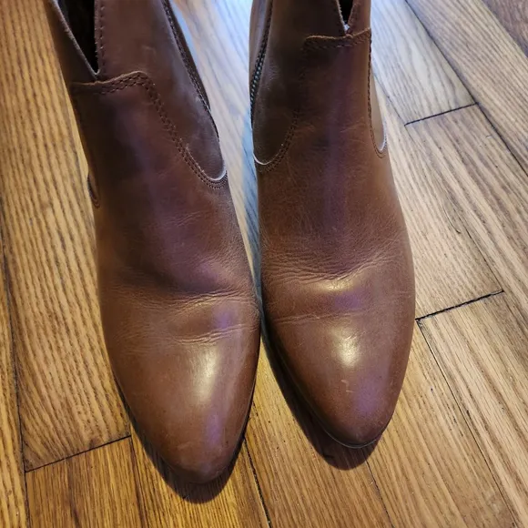 Frye Jennifer Brown Leather Ankle Booties