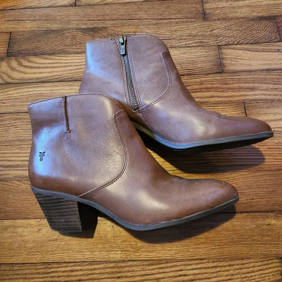 Frye Jennifer Brown Leather Ankle Booties