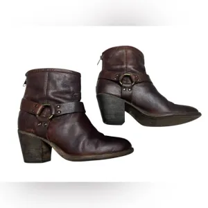 FRYE LEATHER ZIPPER ANKLE Distressed BOOTS SIZE 8B B2