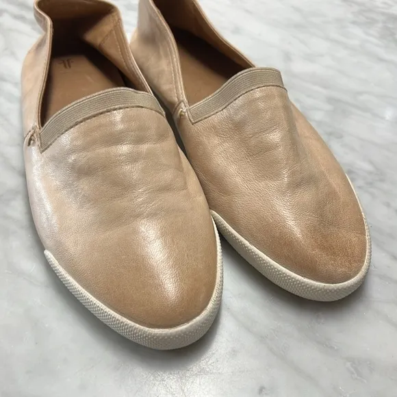 FRYE Melanie Slip on Shoes in Crean Size 8.5
