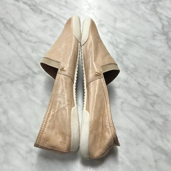 FRYE Melanie Slip on Shoes in Crean Size 8.5