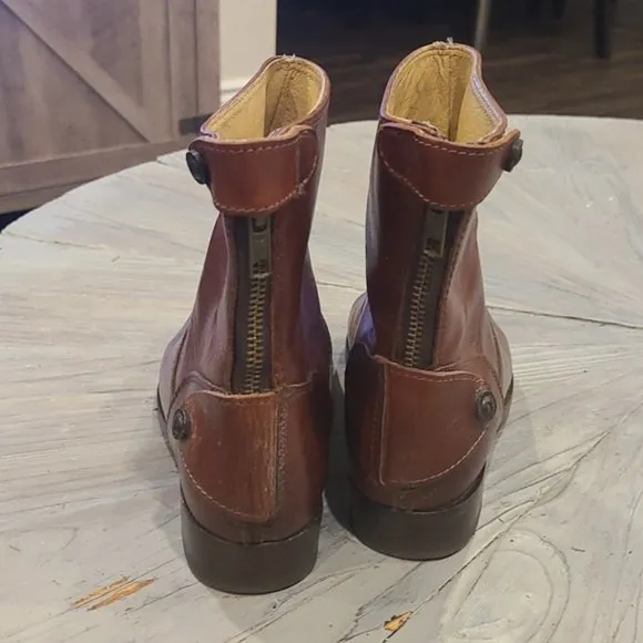 Frye Melissa Button Back Ankle Boots - Size 5.5