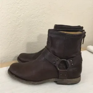 Frye Phillip Harness Brown Leather Ankle Boots Sz.6