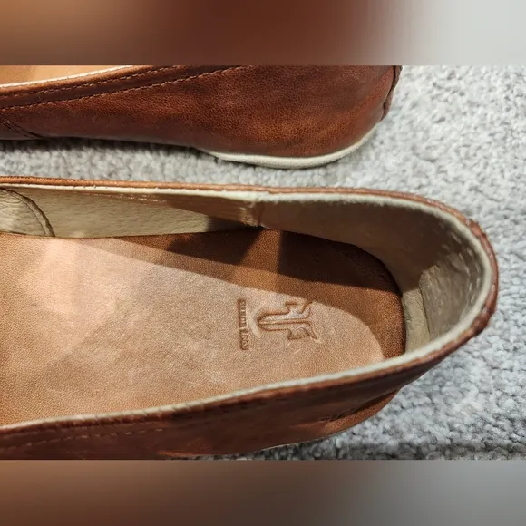 FRYE SLIP ON SHOES SIZE 9 LEATHER COGNAC TAN BROWN MELANIE CASUAL FLATS