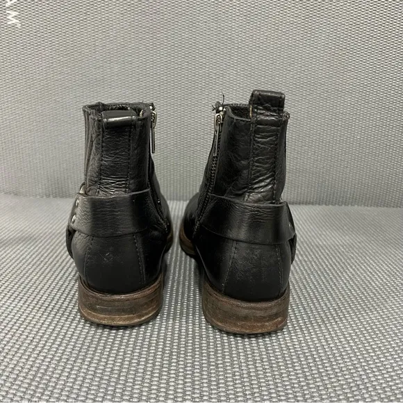 Frye Veronica Harness Short Ankle Boots‎ Side Zip Black Leather Womens Size 6.5