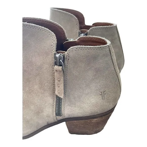 Frye Womens Judith Zip Bootie Ash Beige Suede Block Heel Ankle Boots Shoes 9 New
