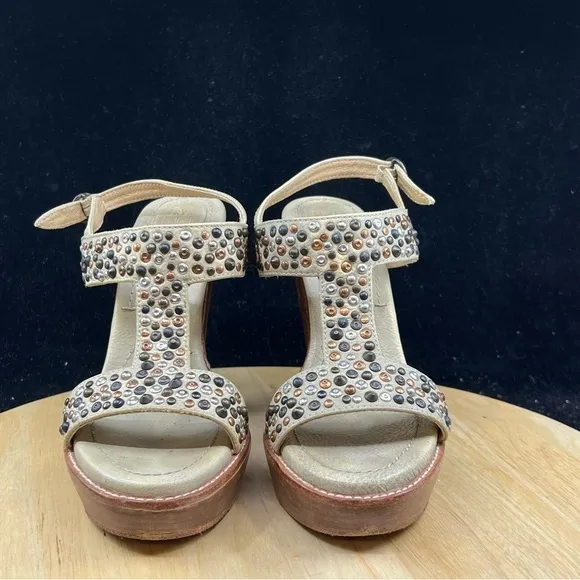 Frye Womens size 7.5 studded leather open toe Heels