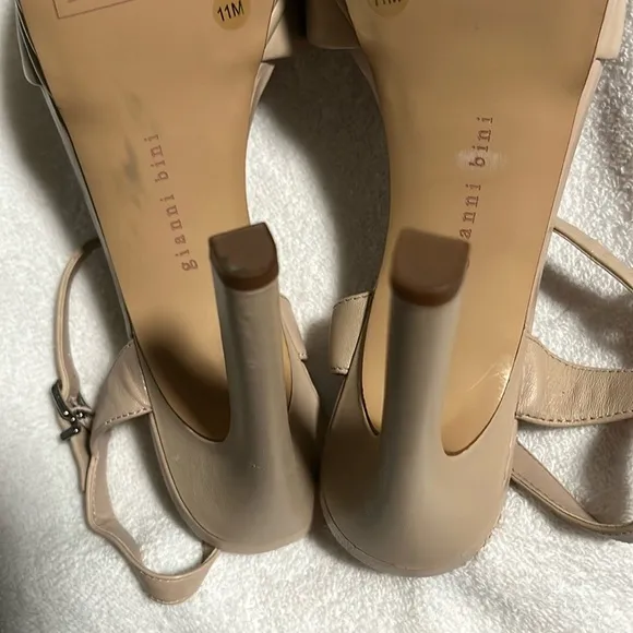 Gianni Bini Shoes Beige Platform Heels