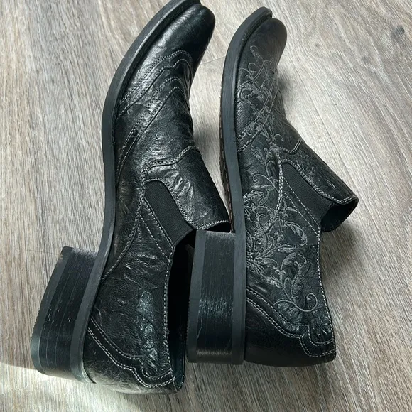 Giorgio Brutini G-Rock Black Embossed Leather Shoes Size 9 Medium