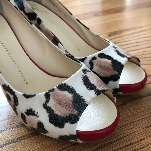 Giuseppe Zanotti animal print heels