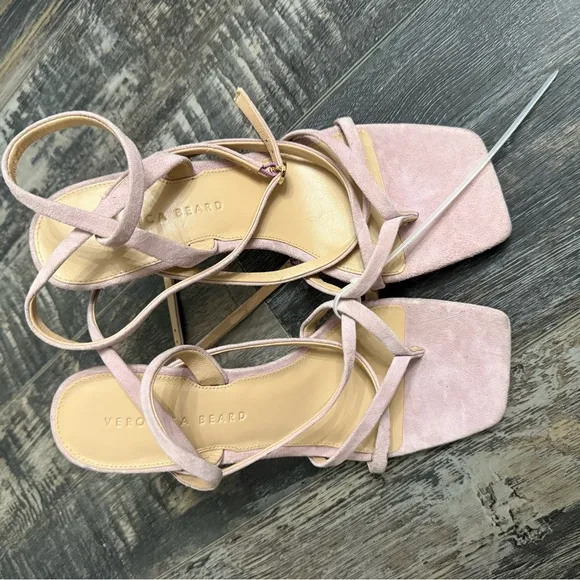Gorgeous Veronica Beard Abriella Lavender Suede Strap Shoes