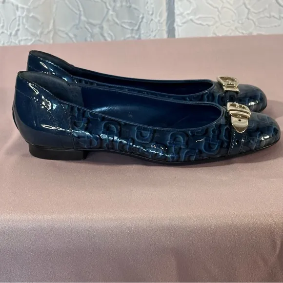 GUCCI Gold Buckle Patent Leather Horse Bit Print Royal Blue