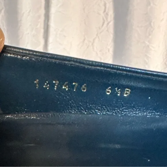GUCCI Gold Buckle Patent Leather Horse Bit Print Royal Blue