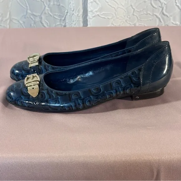 GUCCI Gold Buckle Patent Leather Horse Bit Print Royal Blue