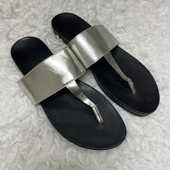 Gucci Silver Thong Slide Sandals Leather Size EU40/US 9, Style 370874, leather