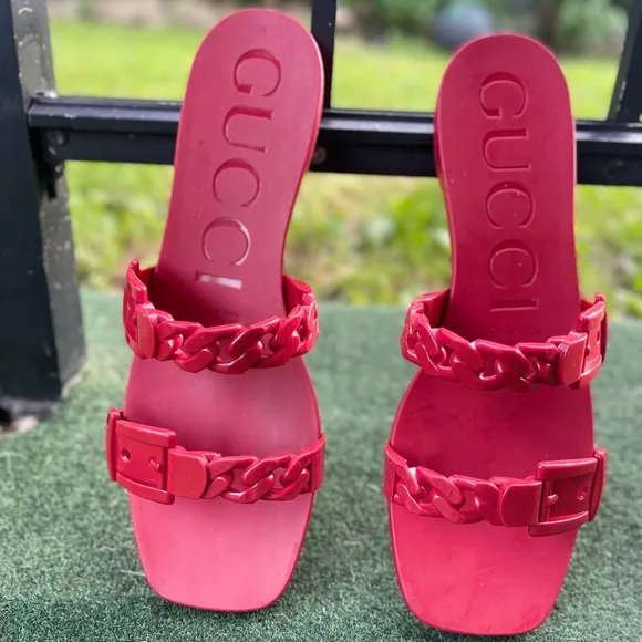Gucci SIZE 40  Women's Red Slide Sandals