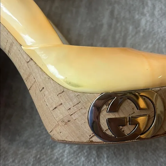 Gucci Women's Orange Slingback Heels