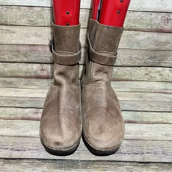 Hasbeens Brown Leather Ankle Boots