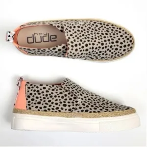 HEY DUDE WOMENS PEYTON LEOPARD LINEN SLIP ON SHOES