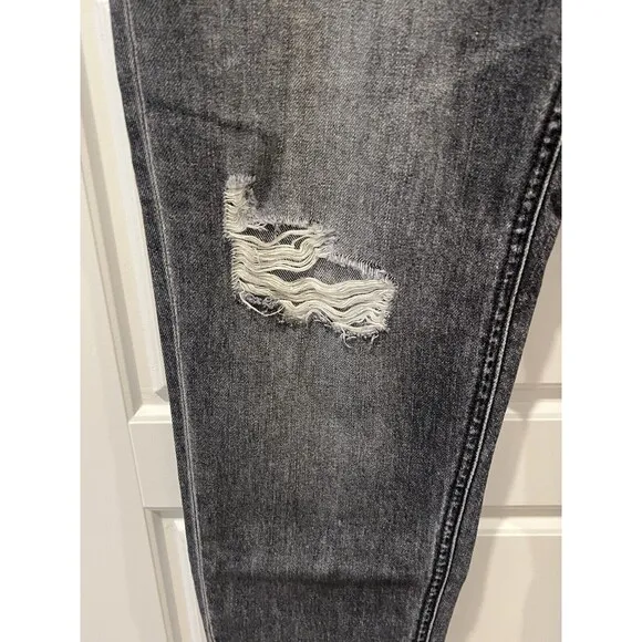 Hidden Zoey Mom Tapered Jeans Ripped High Rise Gray Busted Knee Size 27
