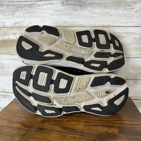 Hoka One One Bondi 7 Women's Size 9 Running Shoes Black | White
