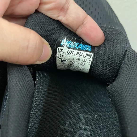 Hoka One One Clifton 7 Black White Running Shoes Women's Sz 6.5D B7