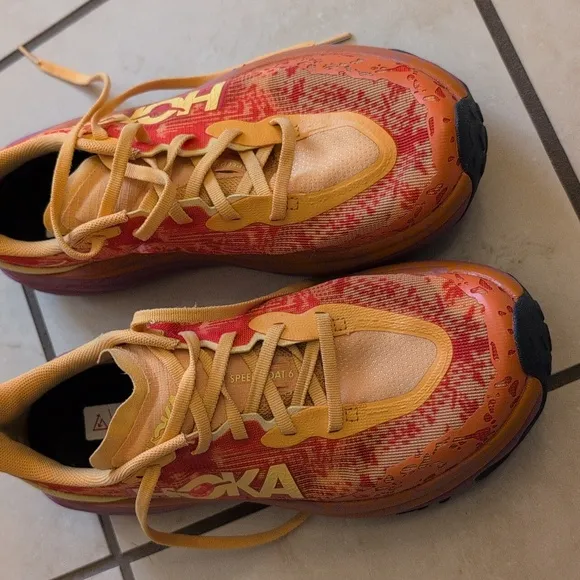 HOKA Speedgoat 5 Orange Sneaker Running Shoes Purple Size 8