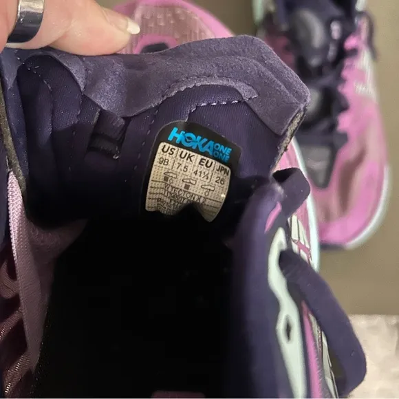Hoka Tecton x2 shoes excellent 9