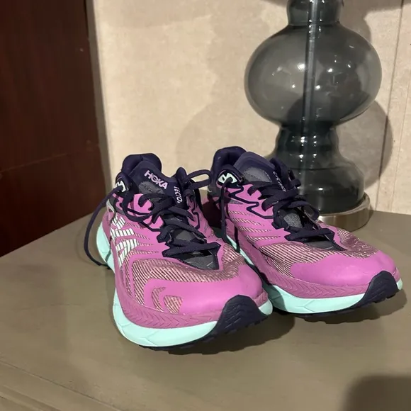 Hoka Tecton x2 shoes excellent 9