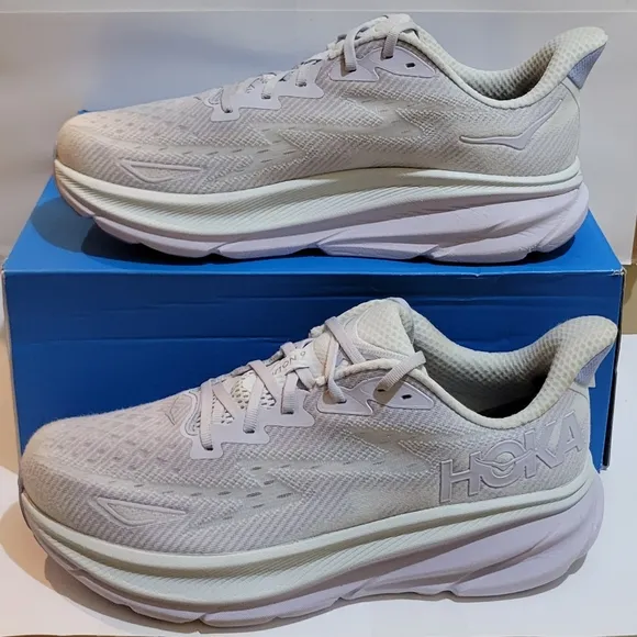 HOKA Women's Clifton 9 Running Shoes