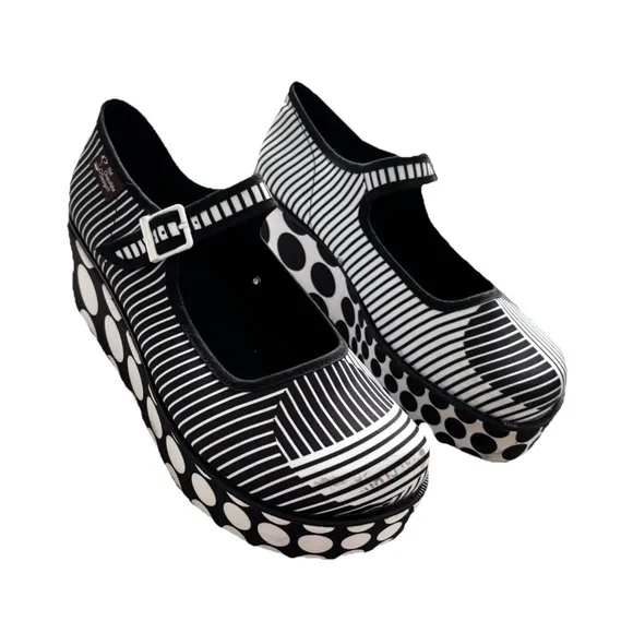 HOT CHOCOLATE DESIGNS MARY JANE Black and White Platform Shoes Size 9 Artsy Fun