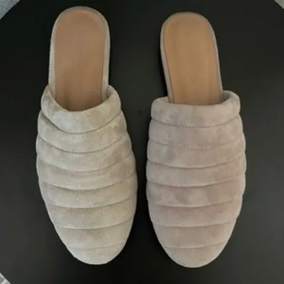 Huma Blanco Mules Size 37 (US 7)