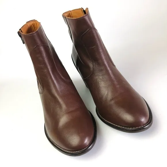 Hunter Leather Ankle Booties