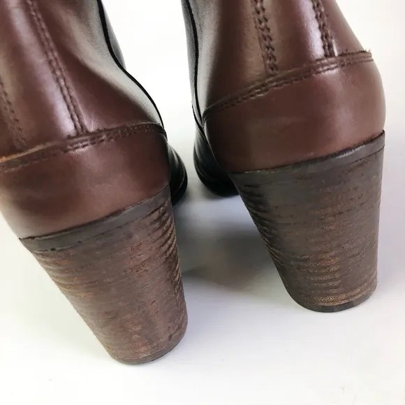 Hunter Leather Ankle Booties