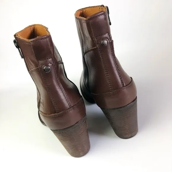 Hunter Leather Ankle Booties
