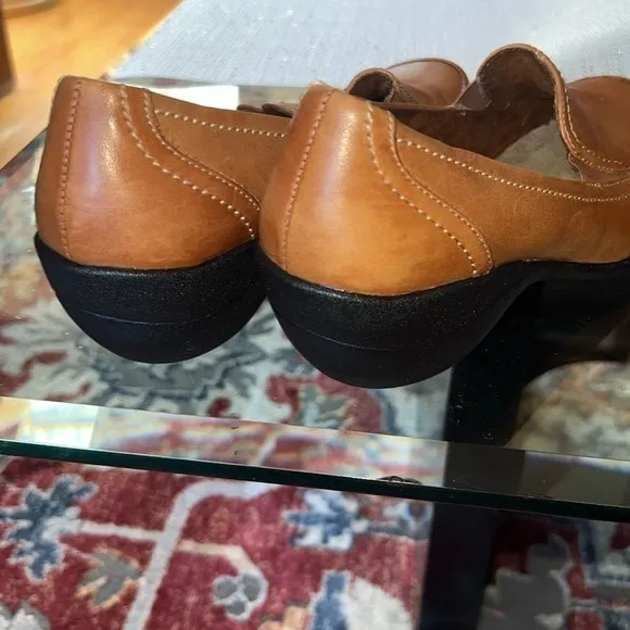 HUSH PUPPIES  SHOES, pre loved 🥰