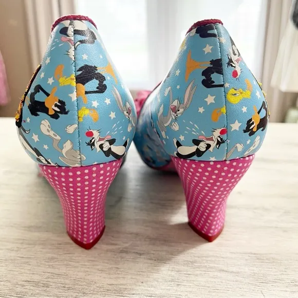 Irregular Choice Looney Tunes Heels  size 46