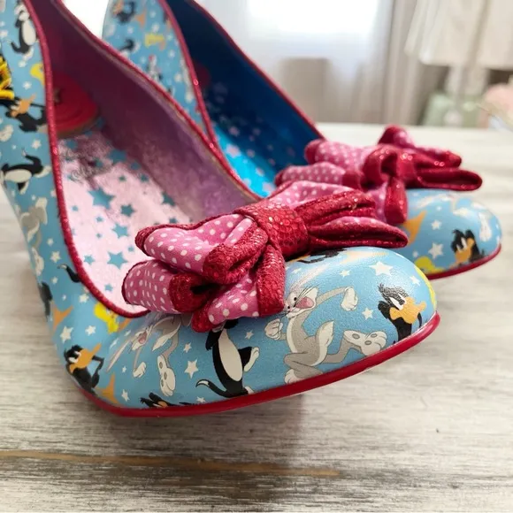 Irregular Choice Looney Tunes Heels  size 46