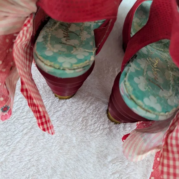 Irregular Choice Red Multicolor Big Bows Heels Size 6.5